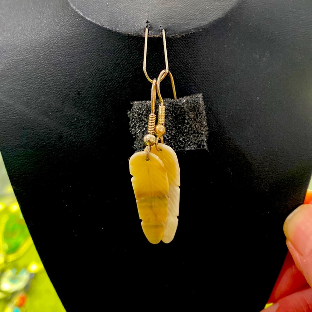 Navajo mussels shell carved feathers on sterling silver finding’s
